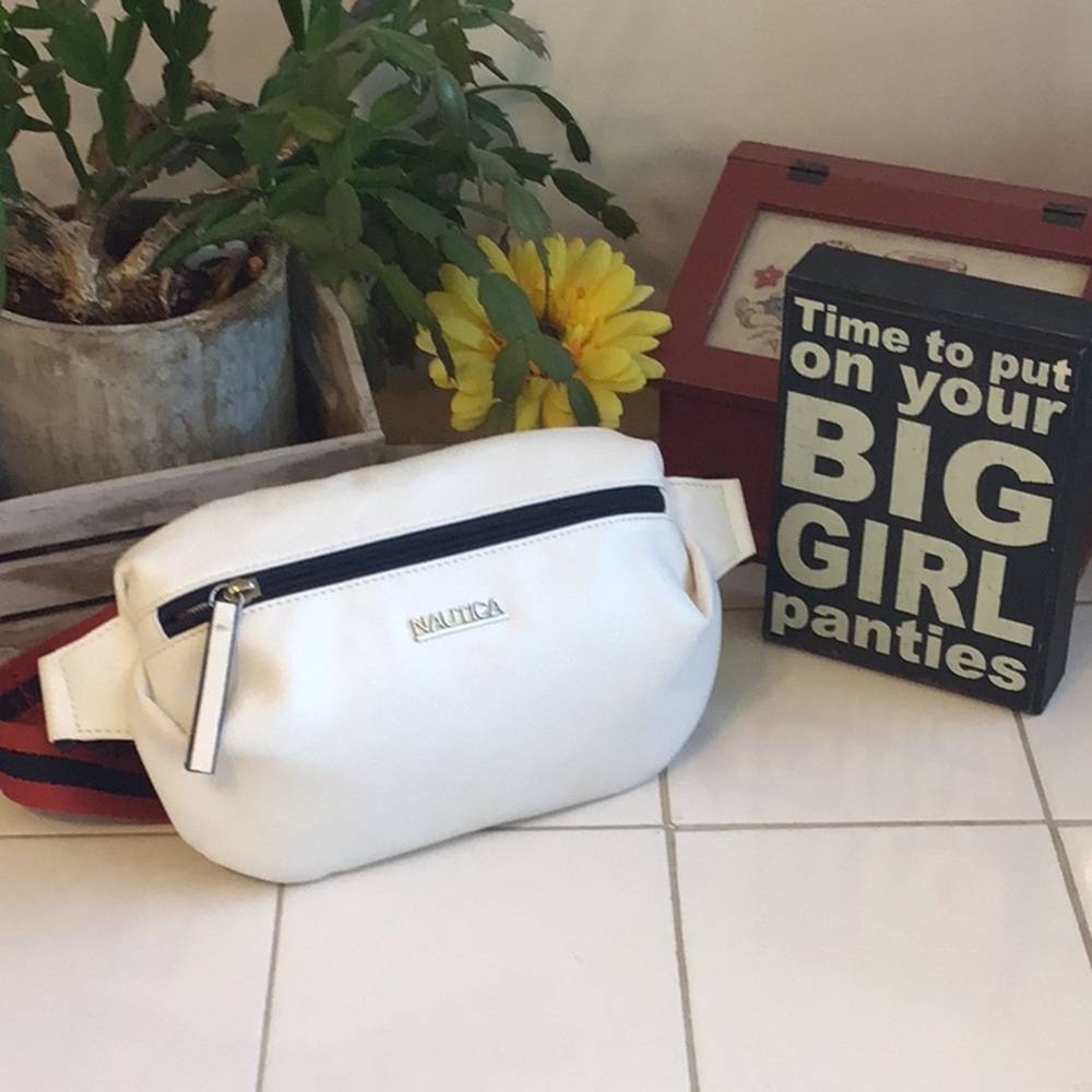 ‘Nautica’ White Fannypack/Sling NWOT